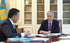 Глава государства принял председателя правления АО «НК «Қазақстан темір жолы» Сауата Мынбаева