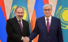 Президент Казахстана Касым-Жомарт Токаев встретился с Премьер-министром Республики Армения Николом Пашиняном