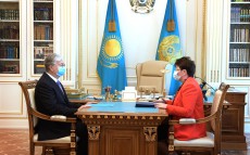 Касым-Жомарт Токаев принял председателя Счетного комитета по контролю за исполнением республиканского бюджета Наталью Годунову