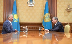 Касым-Жомарт Токаев принял председателя Союза театральных деятелей Казахстана Тунгышбая Жаманкулова