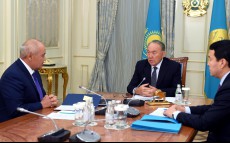 Елбасы «Самұрық-Қазына» акционерлік қоғамы басқармасының төрағасы Өмірзақ Шөкеевті қабылдады