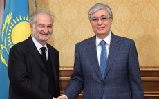 Глава государства принял известного французского политика, президента ассоциации «Attali and Associés» Жака Аттали