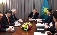 Қазақстан Президенті «ExxonMobil» компаниясының бас атқарушы директоры Даррен Вудспен кездесті