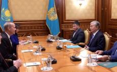 Касым-Жомарт Токаев принял председателя совета директоров и главного исполнительного директора компании «Шеврон» Майкла Уирта