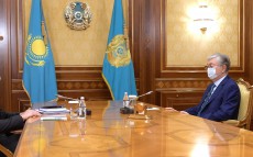 Глава государства принял Председателя Агентства по защите и развитию конкуренции Серика Жумангарина