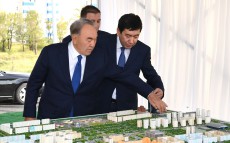 Нұрсұлтан Назарбаев Қарағанды қаласының жаңа орталығындағы құрылыс жұмыстарымен танысты