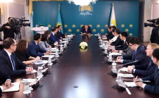Председатель партии «Nur Otan» Нурсултан Назарбаев провел совещание с участием руководителей структурных подразделений центрального аппарата партии