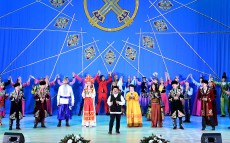 Мемлекет басшысы Оңтүстік Қазақстан облысындағы Қазақстан халқы Ассамблеясының ғимаратында болды
