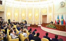 Қазақстан Президенті Польша Республикасының Президенті Анджей Дудамен кеңейтілген құрамда кездесу өткізді