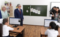 Қазақстан Президенті Қасым-Жомарт Тоқаев Нұр-Сұлтан қаласындағы №68 мектеп-гимназияға барды
