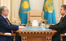 Касым-Жомарт Токаев принял вновь назначенного посла Казахстана в России Ермека Кошербаева