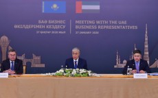 Глава государства выступил на круглом столе с участием представителей бизнес-кругов ОАЭ