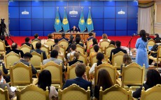 Отандық және Қазақстанда тіркелген шетелдік бұқаралық ақпарат құралдарының өкілдері үшін баспасөз мәслихаты