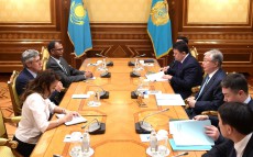 Президент Казахстана встретился с президентом ExxonMobil Production Company Нилом Даффином