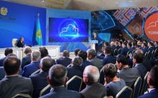 Мемлекет басшысы Түркістан облысының әлеуметтік-экономикалық даму мәселелері жөнінде кеңес өткізді