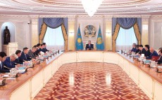 Қазақстан Президенті әкімдермен кеңес өткізді