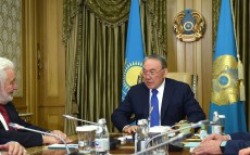 Meeting with Secretary General of International Exhibitions Bureau Vicente Loscertales