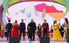Елбасы Қазақстан халқының бірлігі күнін мерекелеуге арналған салтанатты іс-шараға қатысты