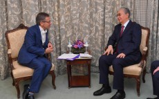 Kassym-Jomart Tokayev meets President of Eurasia Group Ian Bremmer