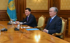 Мемлекет басшысы Ұлттық қоғамдық сенім кеңесінің мүшесі, саясаттанушы Расул Жұмалыны қабылдады
