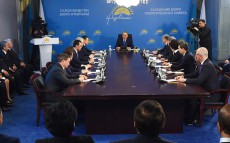 Мемлекет басшысы VI шақырылымдағы Парламент Мәжілісіне «Нұр Отан» партиясынан сайланған депутаттармен кездесті