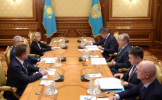 Глава государства встретился с Председателем наблюдательного совета компании Polpharma Ежи Стараком