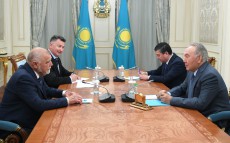 Нұрсұлтан Назарбаев Хорватия Республикасының бұрынғы президенті Степан Мессичпен кездесті