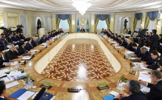Специальный репортаж о расширенном заседании Правительства под председательством Главы государства