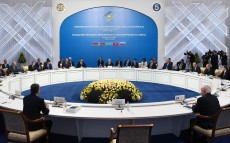 Нурсултан Назарбаев принял участие в заседании Высшего Евразийского экономического совета в расширенном составе