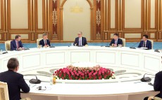 Президент Казахстана Касым-Жомарт Токаев встретился с ведущими зарубежными экспертами – участниками XII Астанинского экономического форума