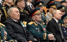 Первый Президент Казахстана посетил военный парад по случаю 74-й годовщины Победы в Великой Отечественной войне