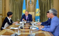 Елбасы Қазақ ұлттық хореография академиясының ректоры, «Астана Опера» балетінің көркемдік жетекшісі Алтынай Асылмұратованы қабылдады